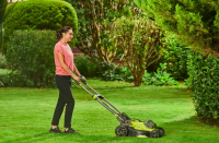 Ryobi RY18LMX40C-0 18V ONE+™ Bezuhlíková kosačka na trávu so šírkou záberu 40 cm